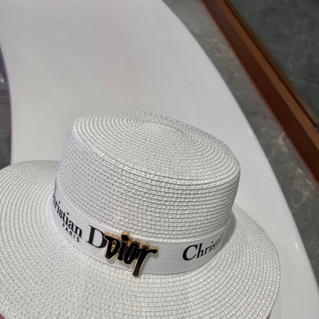 【DIOR迪奥】新款草编平顶遮阳草帽盆帽🤩沙滩风，简约大方，百搭单品～出街首选，新款帽型超美腻，新品上架