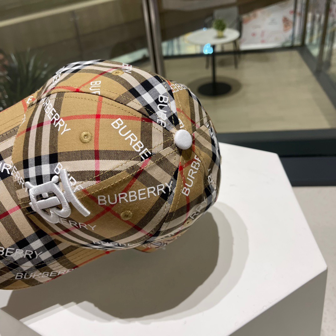 🧢Burberry（巴宝莉）新款原单棒球帽  专柜热卖款纯棉内里，完美版型，原厂品质，独家实物拍摄，男女