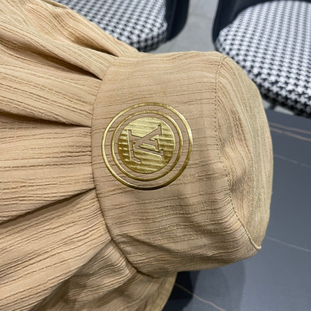 LV路易威登2024早春经典渔夫帽，非常经典的经典，流行的复古美，四季可用，出门必备，