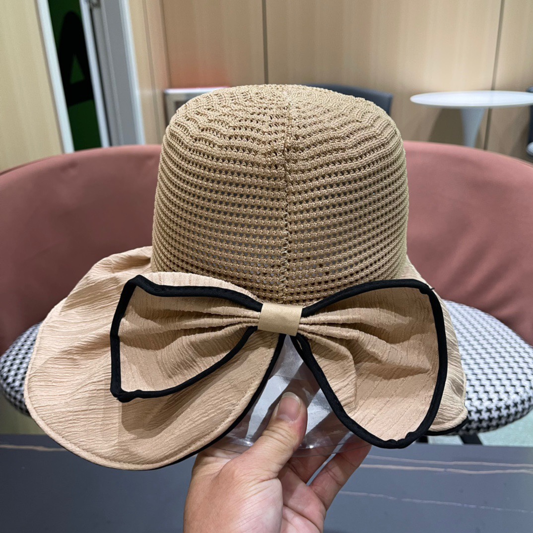 【Chanel香奈儿】早春新款大沿小香风渔夫帽～质感满满
出街首选🌊