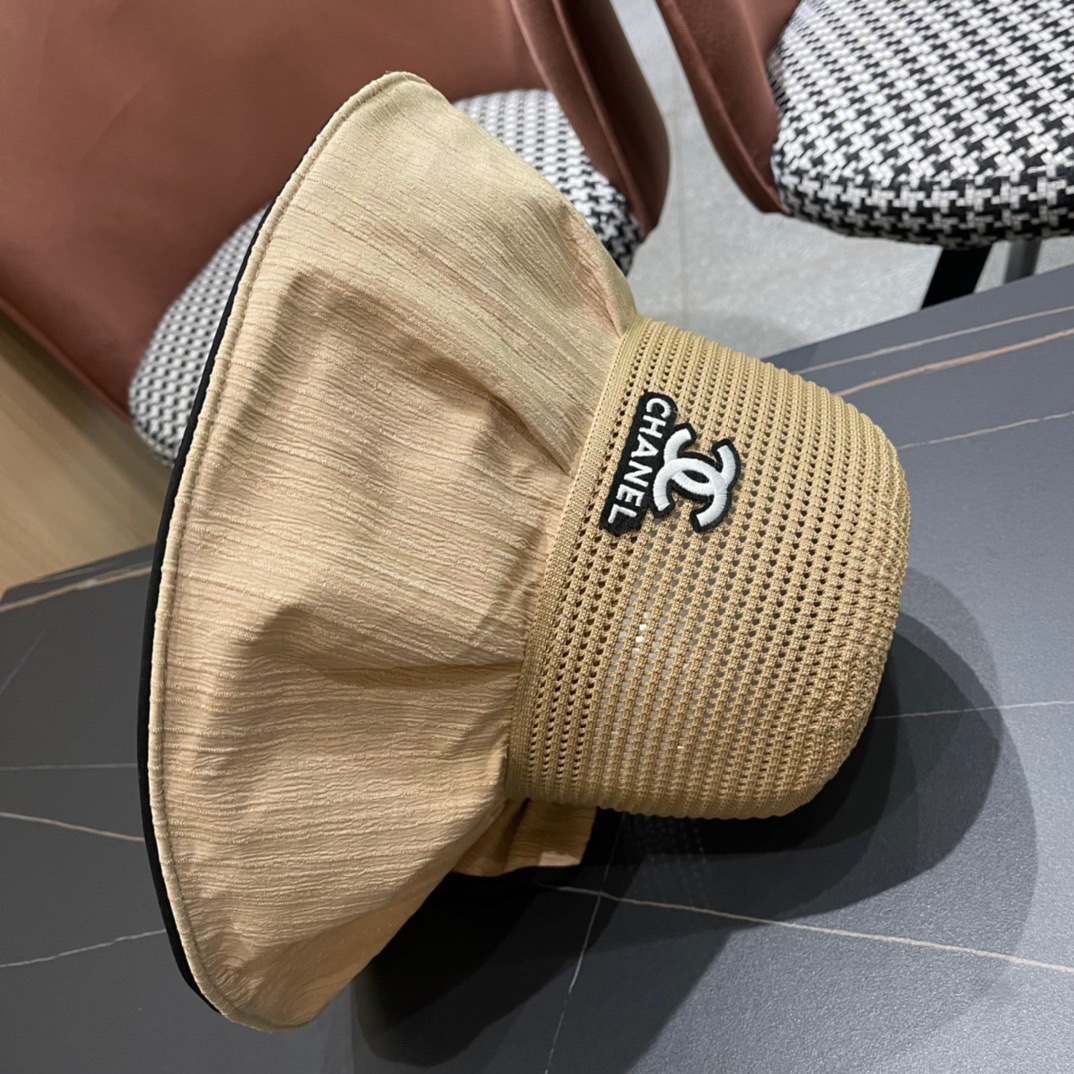 【Chanel香奈儿】早春新款大沿小香风渔夫帽～质感满满
出街首选🌊