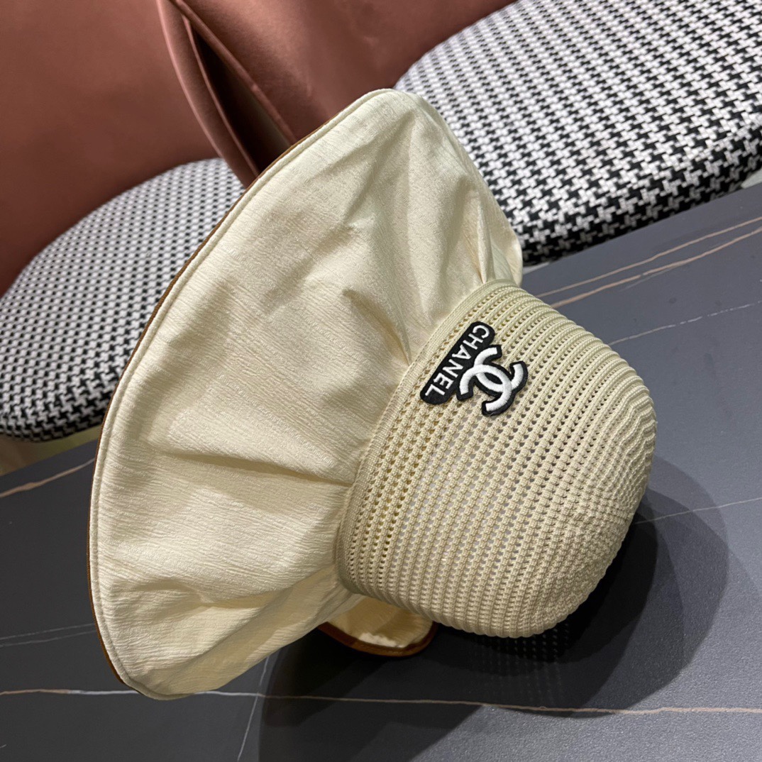 【Chanel香奈儿】早春新款大沿小香风渔夫帽～质感满满
出街首选🌊