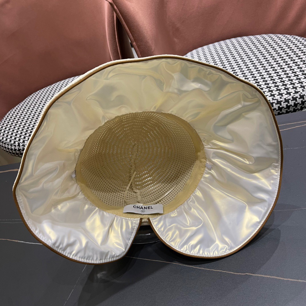 【Chanel香奈儿】早春新款大沿小香风渔夫帽～质感满满
出街首选🌊