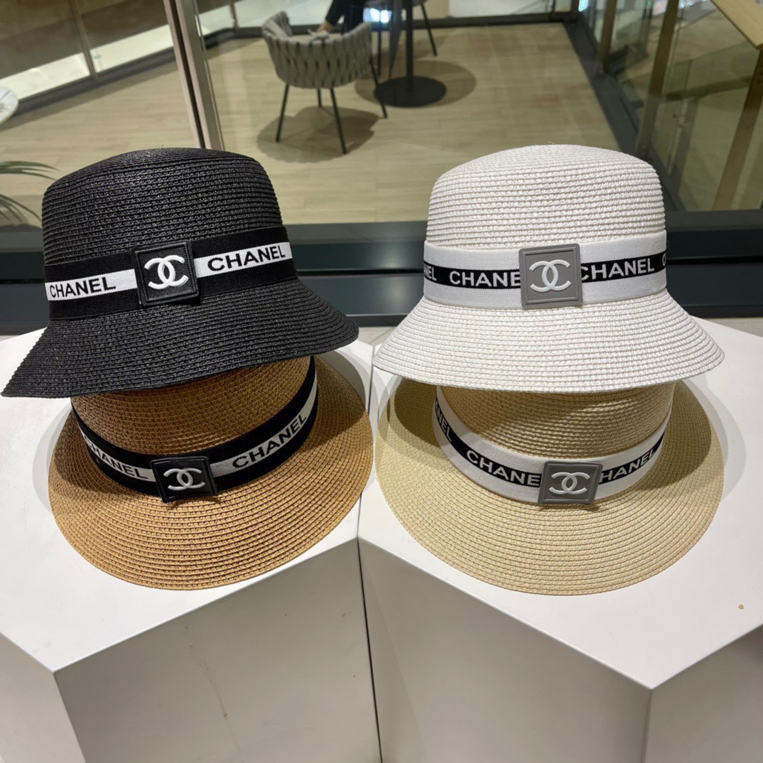 NO:203120,Ch@nel Chanel's new straw hat has a sweet fairy style, which can be folded at will and is not easily deformed. It is practical and versatile when traveling!  Japanese carefully identified grass, super large hat brim, sunshade effect reaches 90!  A little fairy must enter!  Hat fisherman hat baseball hat knit hat, hat, chanel, espadrilles, hats19860909Ch@nel香奈儿新款草帽甜美仙女风,可随意折叠,不易变形,出游实用百搭款！日本细辨草,超大帽檐,遮阳效果达90！小仙女必入！帽子渔夫帽棒球帽针织帽,帽子,chanel,espadrilles,hats,hat