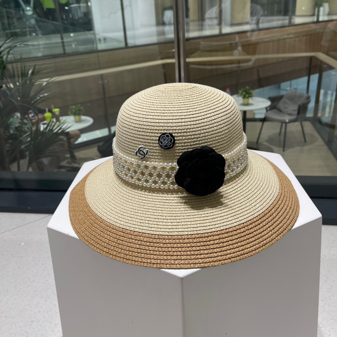 【Chanel香奈儿】新款山茶花拼色编织草帽，度假休闲必备，优雅大方的一款