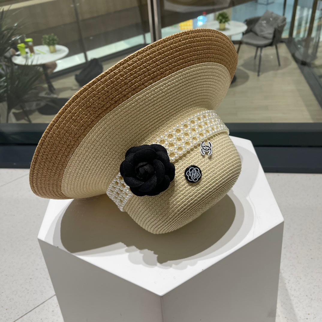 【Chanel香奈儿】新款山茶花拼色编织草帽，度假休闲必备，优雅大方的一款