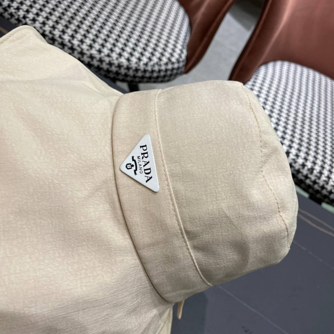 【PRADA普拉达】2024新款三角标渔夫帽，大牌款超好搭配，