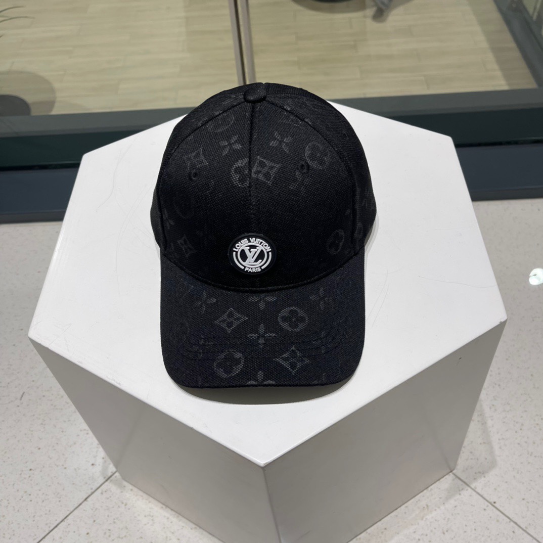 NO:206098,The new LV counter is synchronized with baseball caps, and the counter is shipped simultaneously. The big brand model is super easy to match, so buy it now!  Hat fisherman hat baseball hat knit hat, hat, louis vuitton, espadrilles,hats19860909LV新款专柜同步棒球帽,专柜同步出货,大牌款超好搭配,赶紧入手！帽子渔夫帽棒球帽针织帽,帽子,louis vuitton,espadrilles,hats,hat