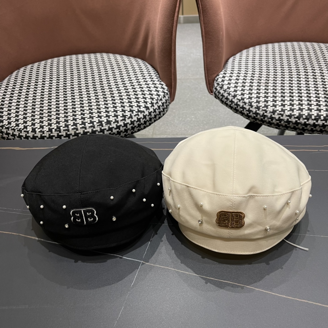 NO:206190,Balenciaga's new early pearl beret!  The most classic style is sublimated with the most exquisite sublimation!  advanced!  No matter from fabric to workmanship!  All are impeccable!  Hat fisherman hat baseball hat knit hat, hat, balenciaga, espadrilles,hats19860909巴黎世家早新款珍珠贝雷帽！最经典的款式,得到最精致的升华！高级！无论从面料到做工！都无可挑剔！ 帽子渔夫帽棒球帽针织帽,帽子,balenciaga,espadrilles,hats,hat