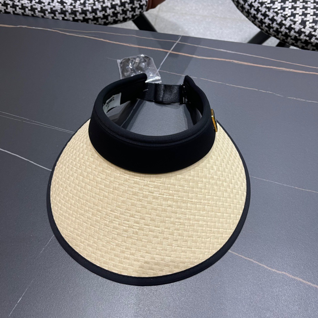 【CHANEL】Sombrero de sol sin copa de estilo pequeño y elegante para el verano de 2024 🔅