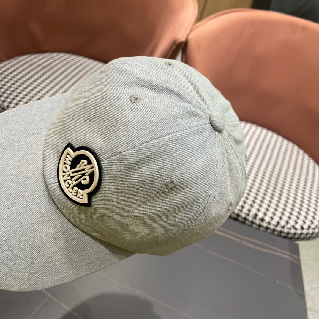   Moncler蒙口2024新款牛仔棒球帽，质量超赞，基础头围56，贴片可调节。