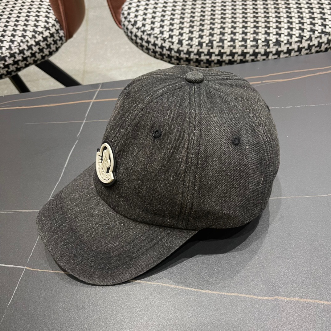   Moncler蒙口2024新款牛仔棒球帽，质量超赞，基础头围56，贴片可调节。