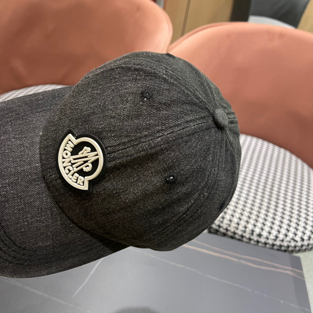   Moncler蒙口2024新款牛仔棒球帽，质量超赞，基础头围56，贴片可调节。