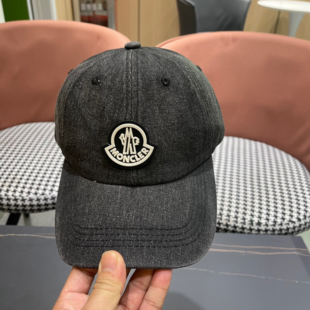   Moncler蒙口2024新款牛仔棒球帽，质量超赞，基础头围56，贴片可调节。