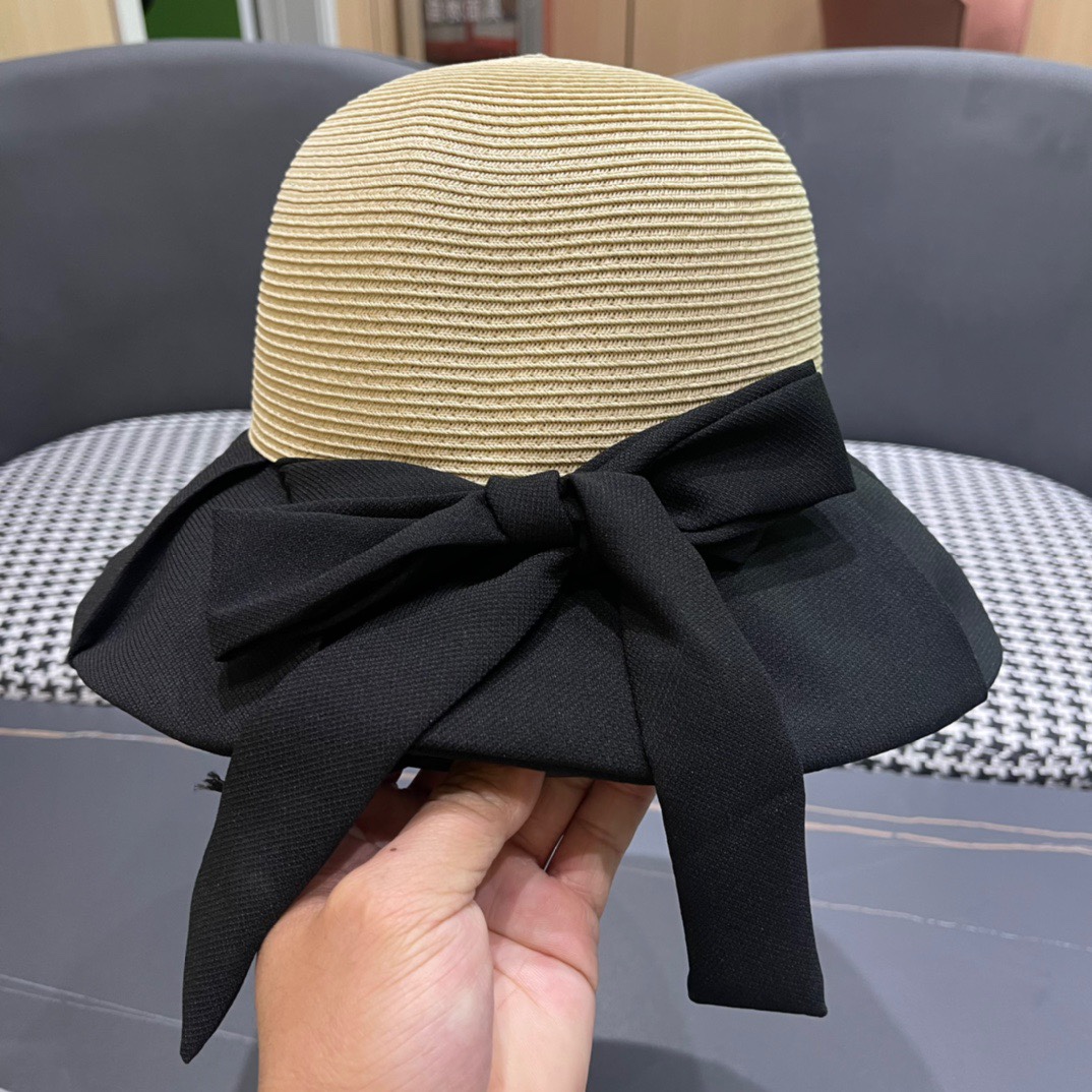 【普拉达】2024春夏新款渔夫帽，新款出货，大牌款超好搭配，赶紧入手！