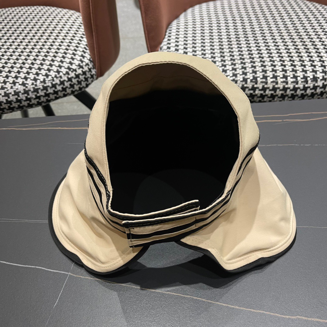   2024 香奈儿空顶帽 夏季防晒首选！极简风格异常好搭 