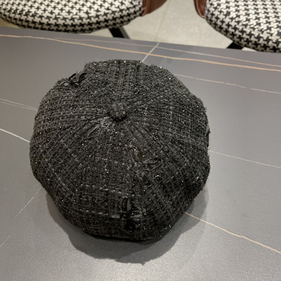 【普拉达】2024早秋新款网红贝雷帽新款出货，大牌款超好搭配，赶紧入手！