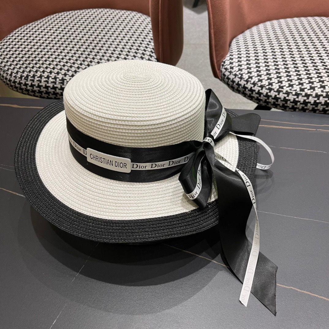  Dior迪奥平顶草帽，高密度制作，一顶超级有品位的草帽了~出街首选！帽型超美腻颜色妥妥，
