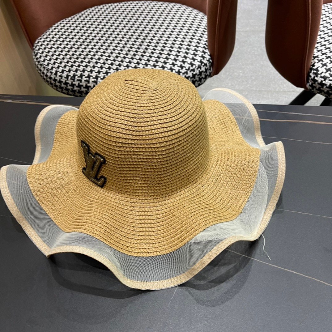  路易威登 LV 草帽,新款无数时尚达人必备 细草编织，旅游出街佳选