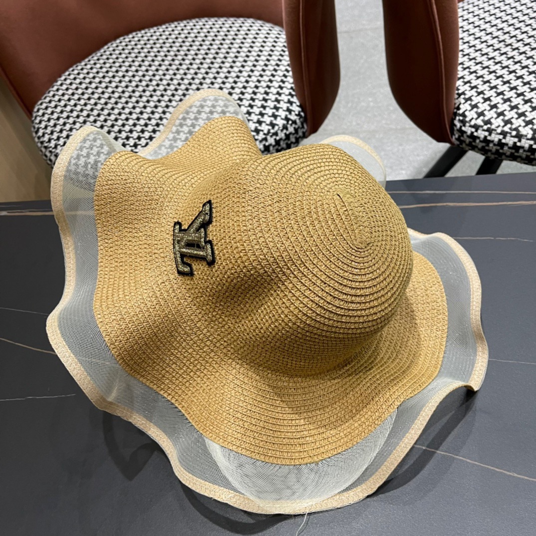  路易威登 LV 草帽,新款无数时尚达人必备 细草编织，旅游出街佳选