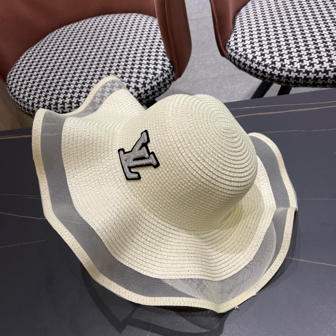  路易威登 LV 草帽,新款无数时尚达人必备 细草编织，旅游出街佳选