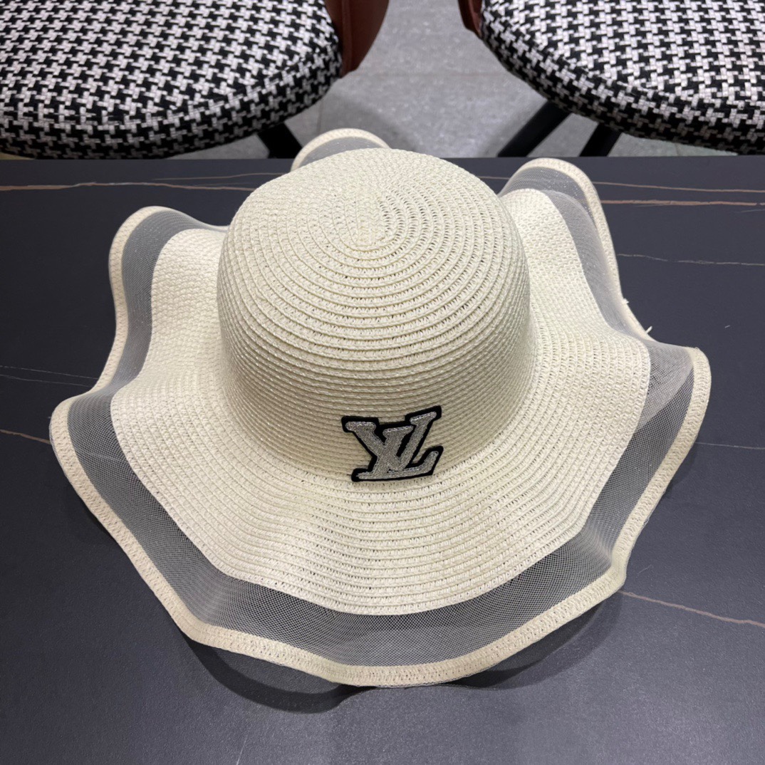 路易威登 LV 草帽,新款无数时尚达人必备 细草编织，旅游出街佳选
