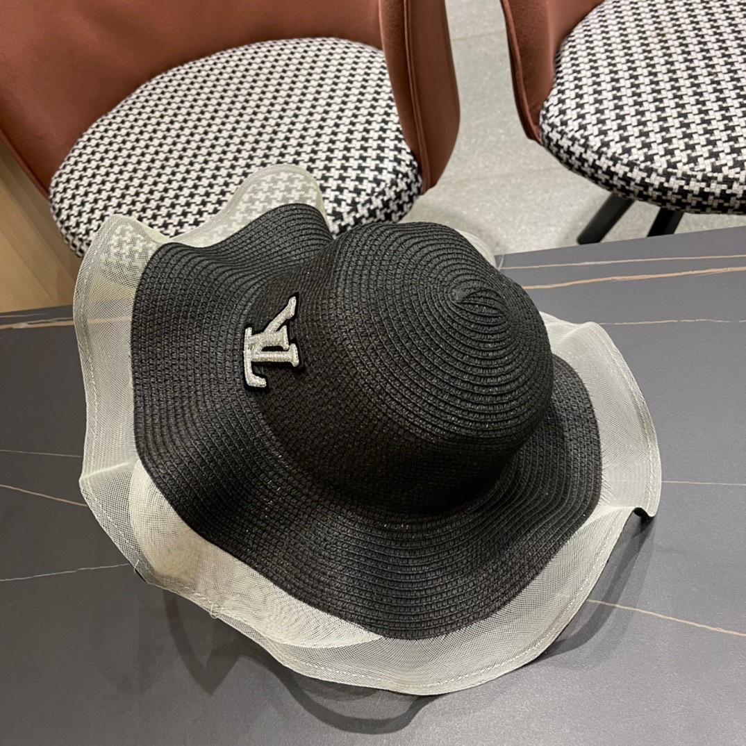  路易威登 LV 草帽,新款无数时尚达人必备 细草编织，旅游出街佳选