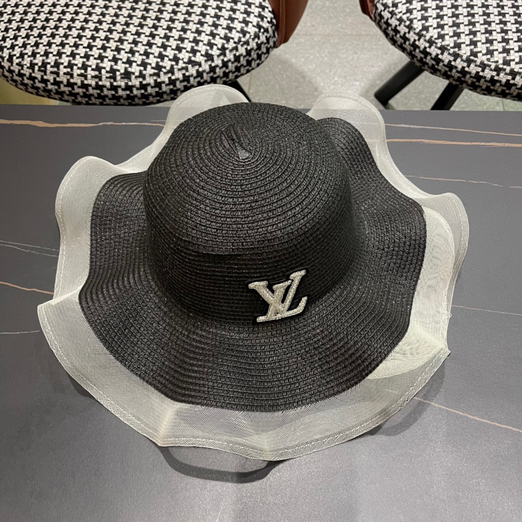  路易威登 LV 草帽,新款无数时尚达人必备 细草编织，旅游出街佳选