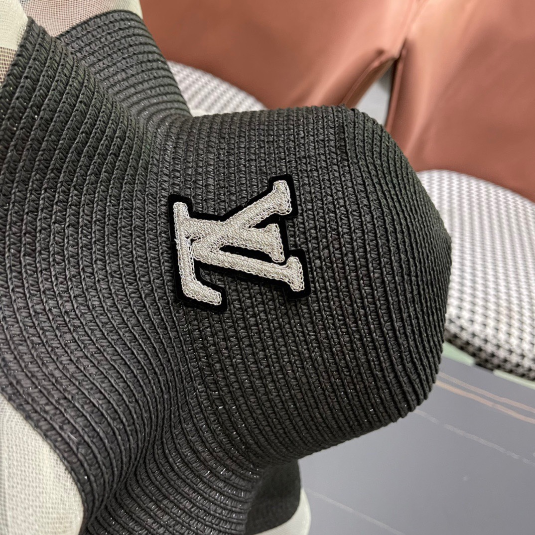  路易威登 LV 草帽,新款无数时尚达人必备 细草编织，旅游出街佳选