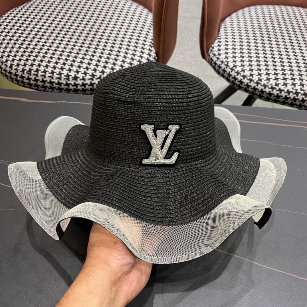  路易威登 LV 草帽,新款无数时尚达人必备 细草编织，旅游出街佳选