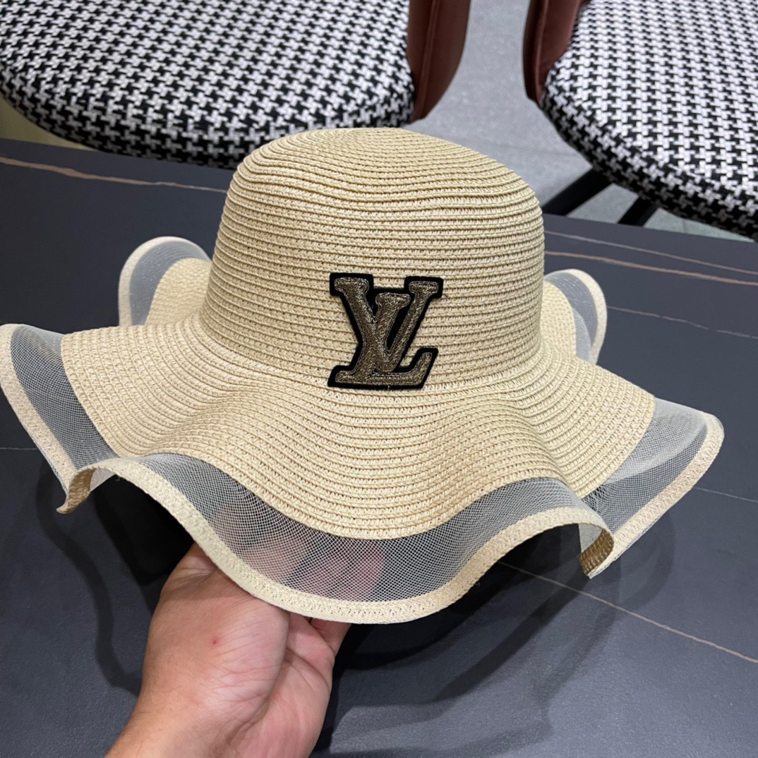  路易威登 LV 草帽,新款无数时尚达人必备 细草编织，旅游出街佳选