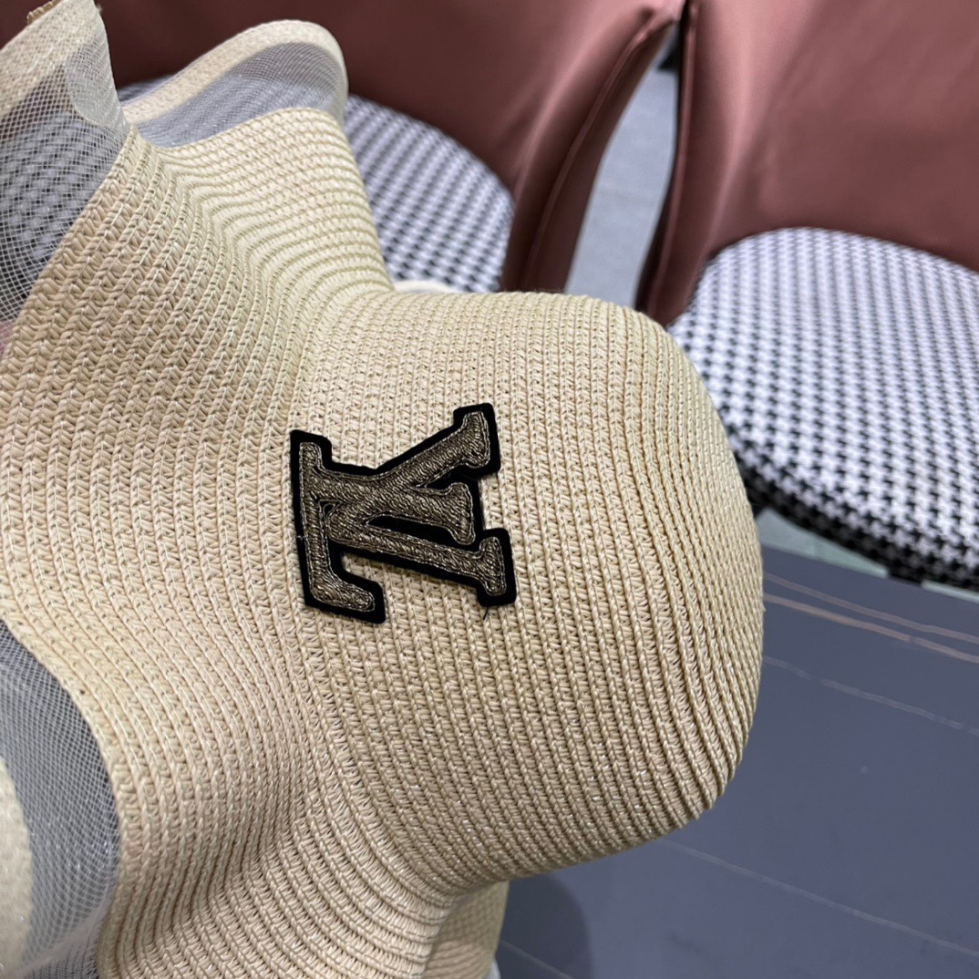  路易威登 LV 草帽,新款无数时尚达人必备 细草编织，旅游出街佳选