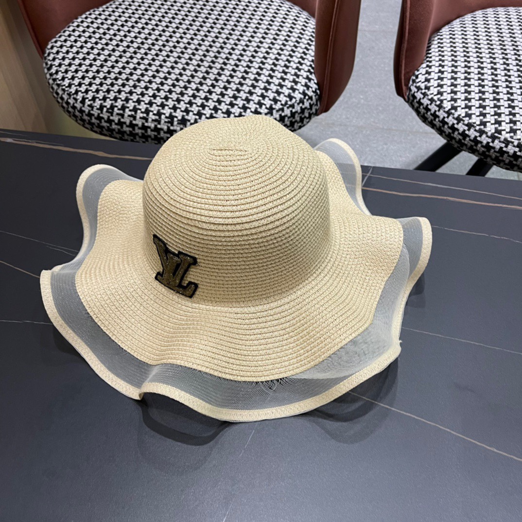 路易威登 LV 草帽,新款无数时尚达人必备 细草编织，旅游出街佳选