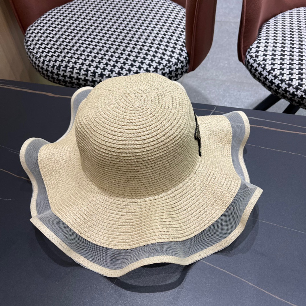  路易威登 LV 草帽,新款无数时尚达人必备 细草编织，旅游出街佳选