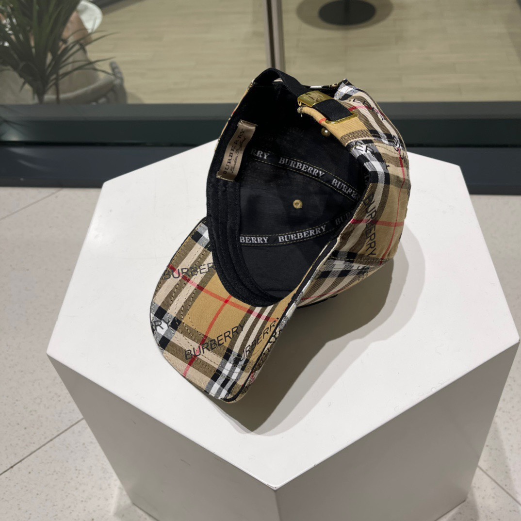 🧢Burberry（巴宝莉）新款原单棒球帽  专柜热卖款纯棉内里，完美版型，原厂品质，独家实物拍摄，男女