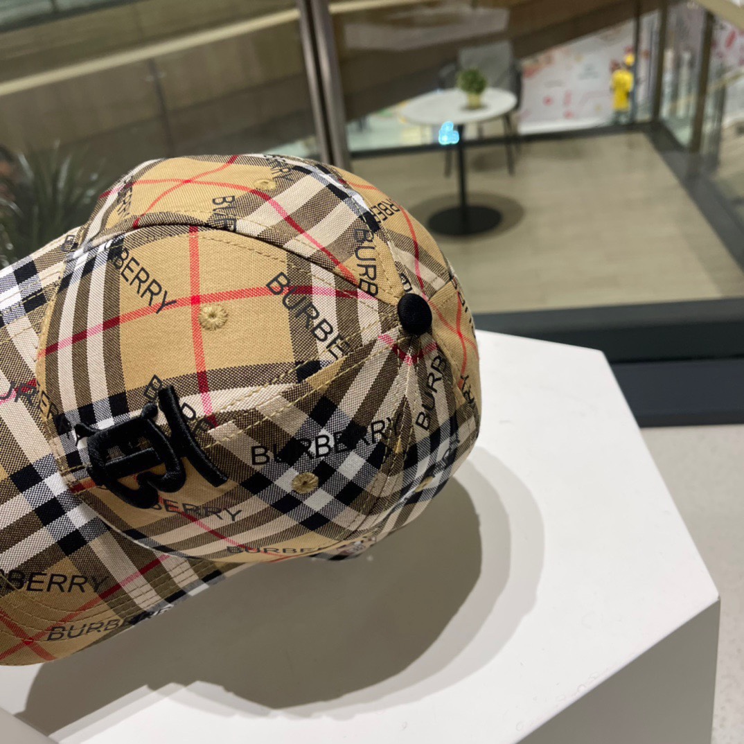🧢Burberry（巴宝莉）新款原单棒球帽  专柜热卖款纯棉内里，完美版型，原厂品质，独家实物拍摄，男女
