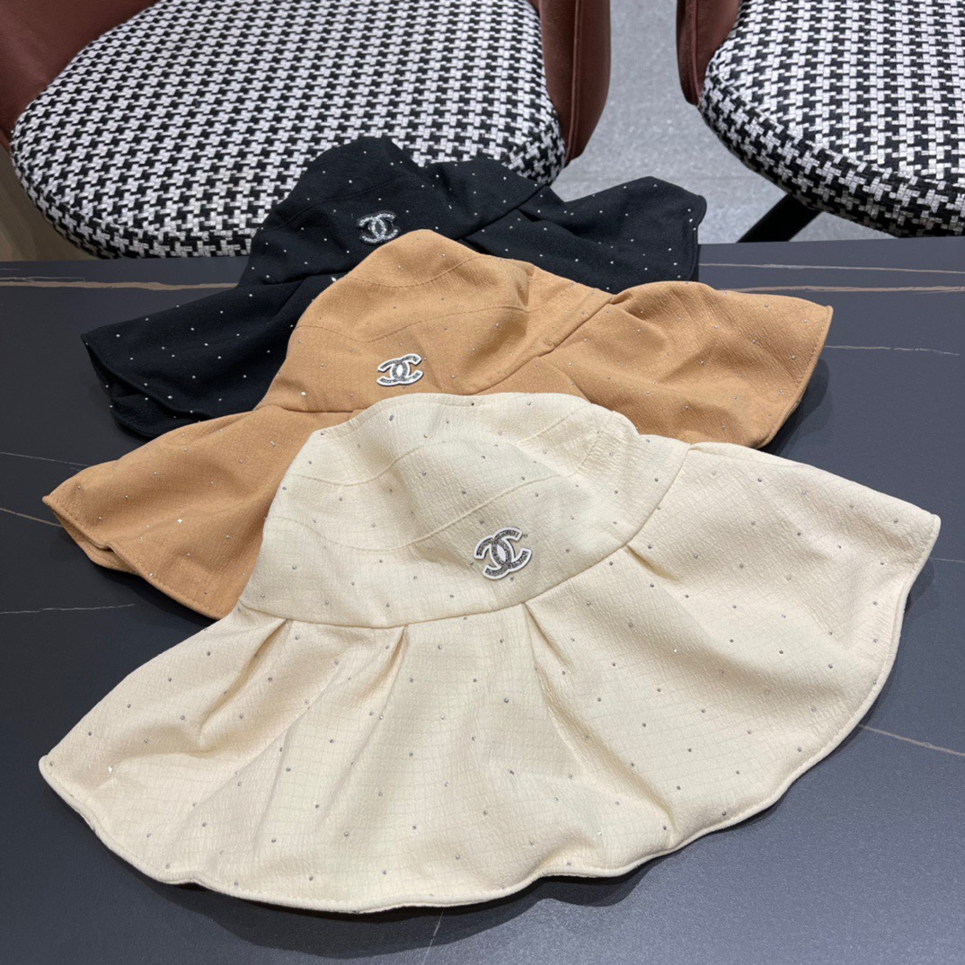 【Chanel】 Sombrero de sol sin copa de ala ancha para verano 2024 🌈 estilo romántico de playa!