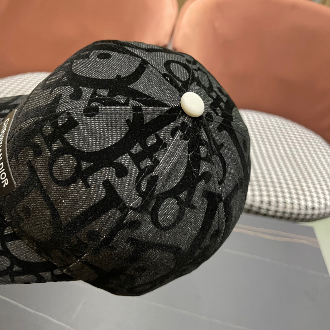 Dior迪奥2024新‮棒款‬球帽，鸭舌帽，原‮品单‬质，跑‮多量‬色