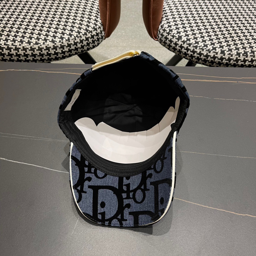Dior迪奥2024新‮棒款‬球帽，鸭舌帽，原‮品单‬质，跑‮多量‬色