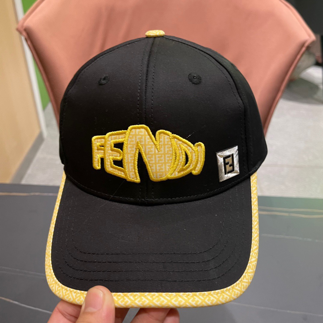  Fendi（芬迪）新款原单棒球帽， 双F提花，专柜热卖款，11开模订制，轻盈透气！质量超赞，基础头围5