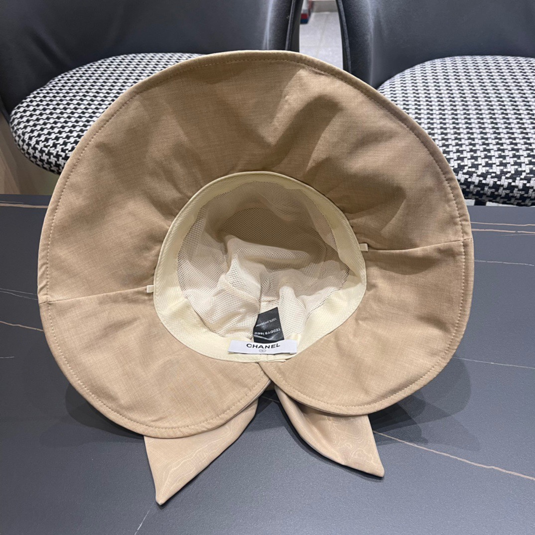  【CHANEL香奈儿】2024新款高级网红小香风渔夫帽，遮阳又超好搭配，出街单品