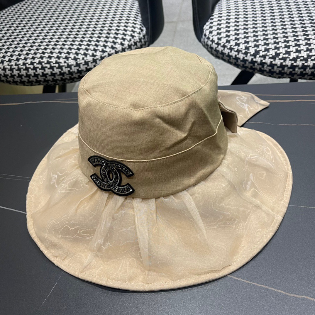  【CHANEL香奈儿】2024新款高级网红小香风渔夫帽，遮阳又超好搭配，出街单品