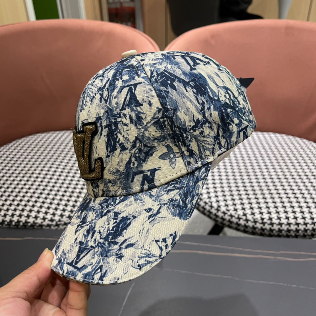  LV(路易威登)新款老花原单棒球帽，11开模订制，做工细致完美，质量超赞，基础头围56，贴片可调节。