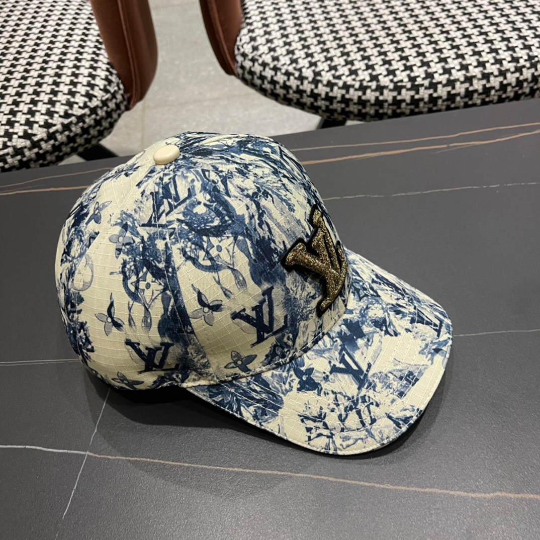  LV(路易威登)新款老花原单棒球帽，11开模订制，做工细致完美，质量超赞，基础头围56，贴片可调节。