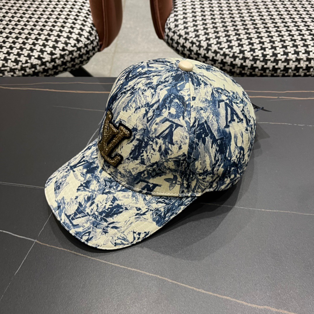  LV(路易威登)新款老花原单棒球帽，11开模订制，做工细致完美，质量超赞，基础头围56，贴片可调节。