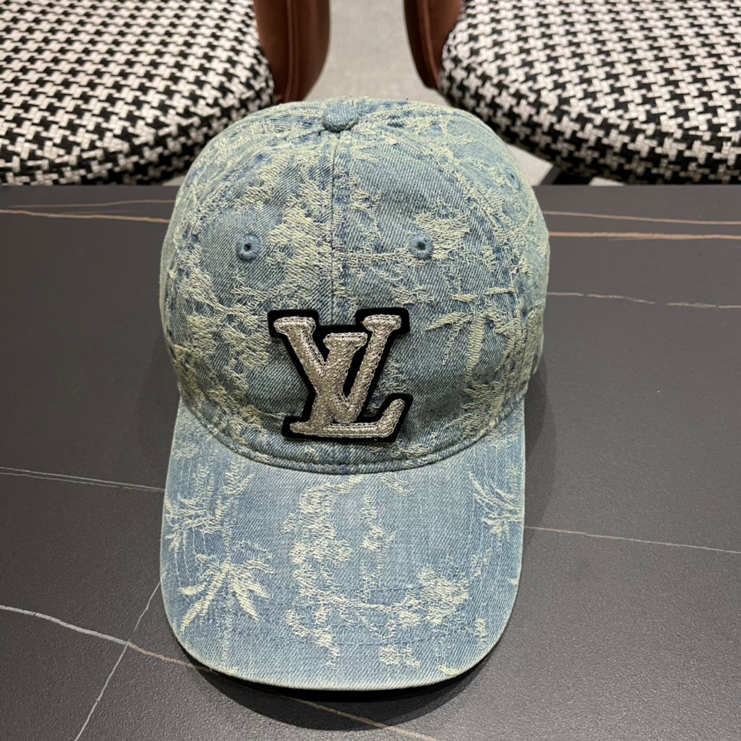 🧢LV路易威登经典棒球帽，非常经典的经典，流行的复古美，四季可用，出门必备，非常显脸小
