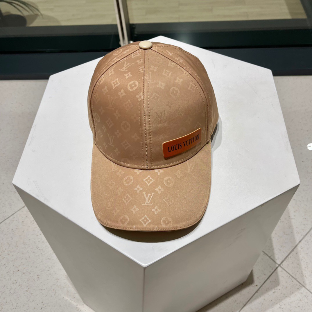 NO:363059,[LV] New baseball cap for the counter, big brands synchronize, super easy to match, shipped!  Hat Straw Hat Fisherman Hat Baseball Hat Knitted Hats, Hats, louis vuitton, espadrilles,hats【LV】专柜新款棒球帽,大牌同步,超好搭配,出货！帽子草帽渔夫帽棒球帽针织帽,帽子,louis vuitton,espadrilles,hats,hat