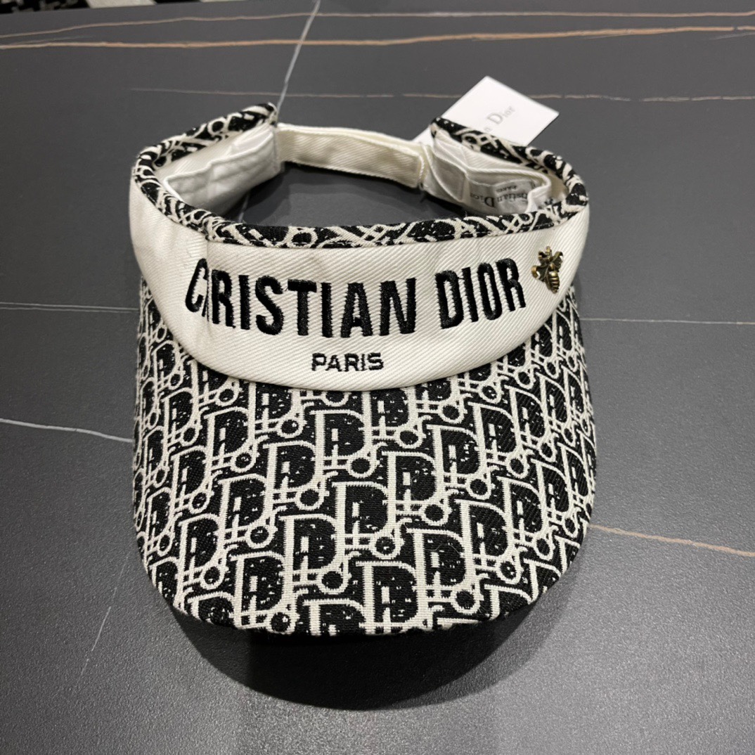 NO:353897,Dior Dior Spring and Summer original new counter hot rust letter empty top hat. The simpler the more advanced it is, the fashionable and elegant you can close your eyes and buy hats, straw hats, fisherman hats, baseball hats, hats, dior, dior, espadrilles, hats迪奥Dior 春夏原单新款专柜爆款刺锈字母空顶帽 越简单越高级,时尚雅致 懂货可以闭眼入手帽子草帽渔夫帽棒球帽,帽子,dior,dior,espadrilles,hats,hat