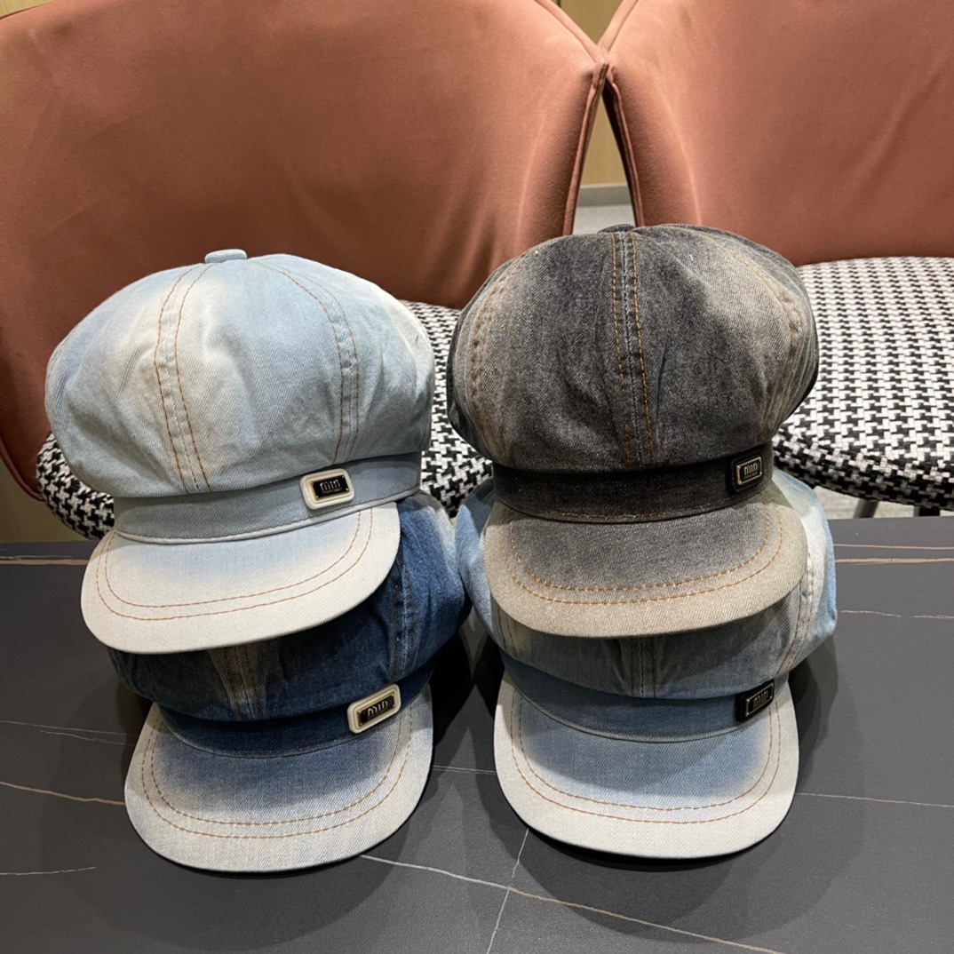Nueva colección 2024 de MIUMIU, gorra de visera octogonal de tweed, artículo de moda para los que siguen las tendencias