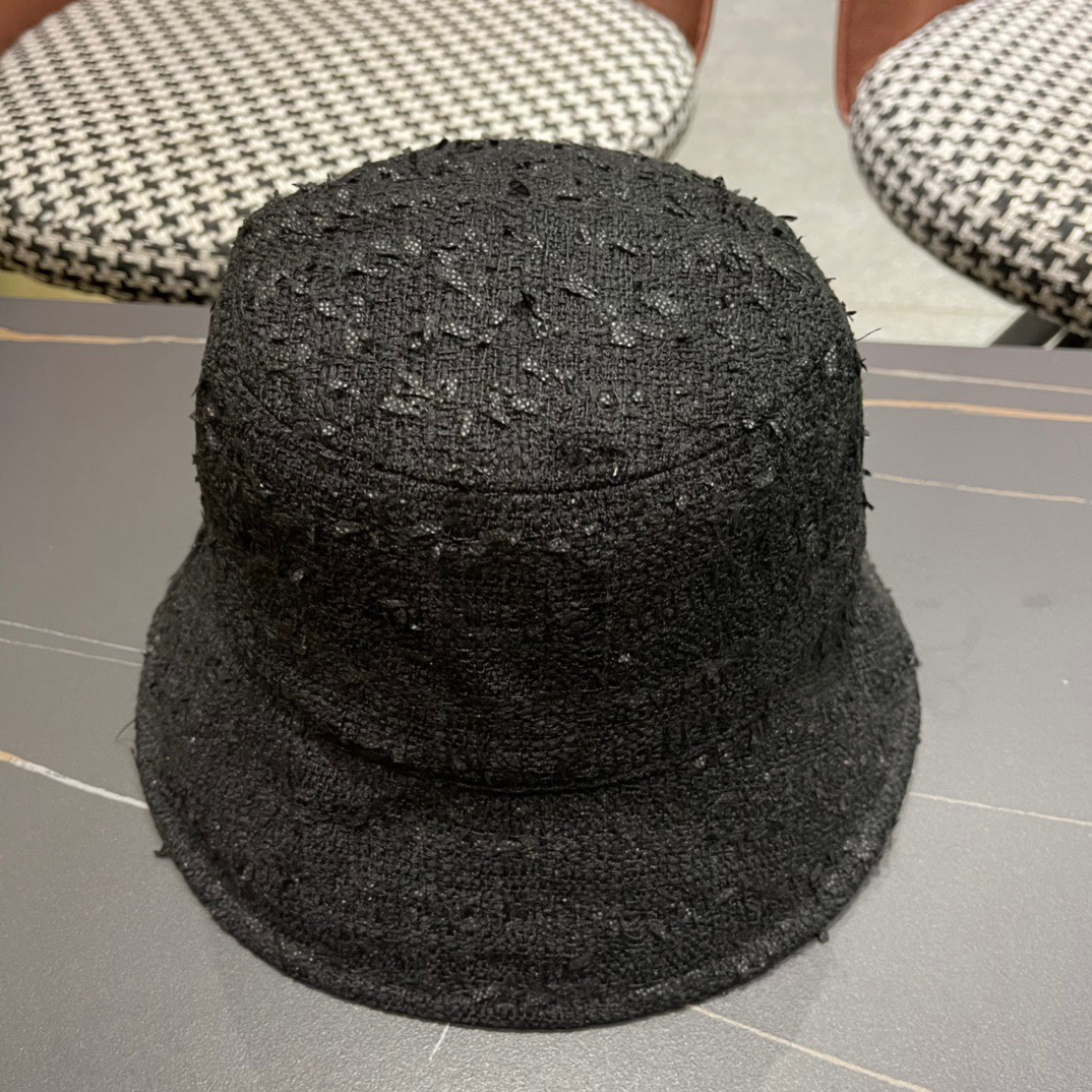   Prada普拉达2024新款防晒渔夫帽女春夏季逛街时尚遮阳帽